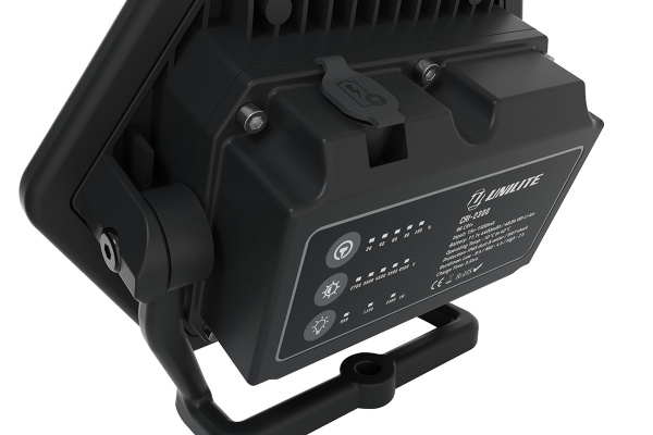 CRI-2300 Прожектор светодиодный 5 цветов, CRI 96+, 2300 Lm, 4400 mAh, IP65 UNILITE